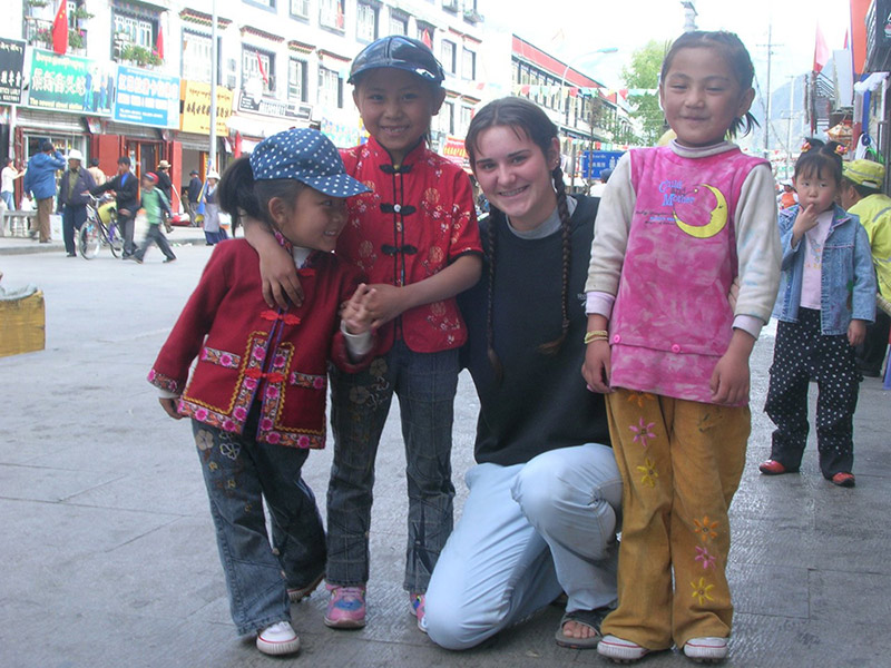 My-sister-Bree-making-friends-with-children-in-Lhasa-Tibet