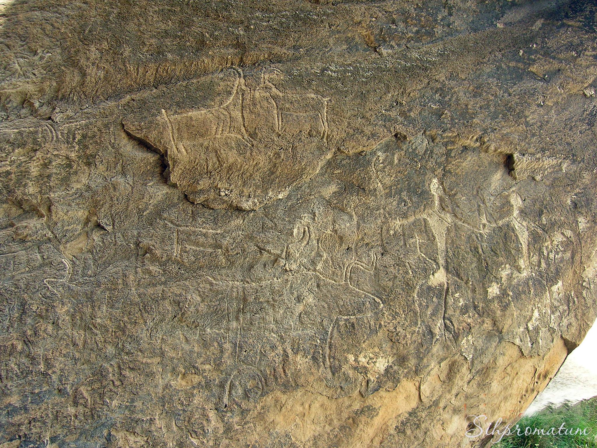 Petroglyphs-in-the-National-Park-Gobustan-dating-back-12000-years-